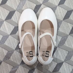 White Leather Girls Cutout Mary Jane